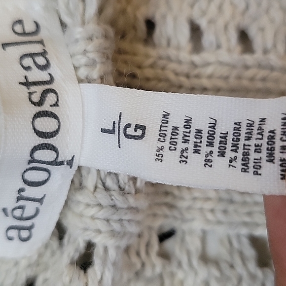 Aeropostale Cream Short Sleeved Sweater - Picture 4 of 4